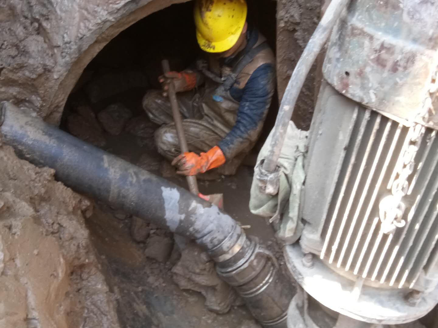 嘉峪关管道清淤